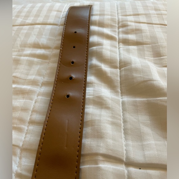 Faux Leather Belt: Camel with Floral Buckle - Picture 5 of 5
